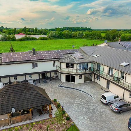 Hotel Coloseum Jarosław Exterior foto